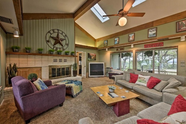 Canyon Lake Home w/Yard- .5 Mi To Boat Launch image 20